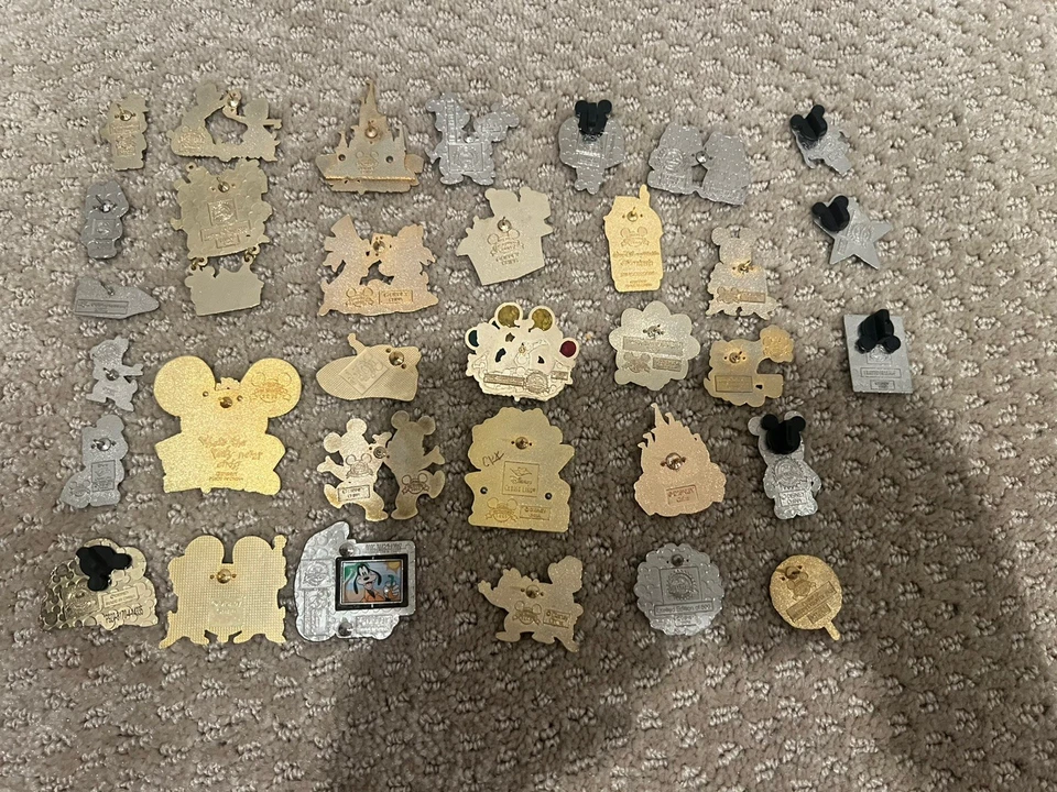 33 Disney Chip And Dale Pins - Image 2 of 4
