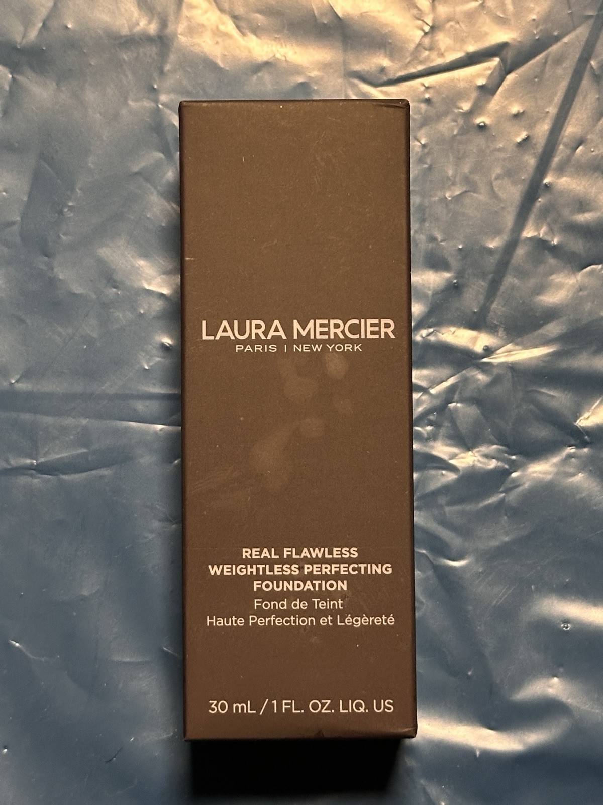 Laura Mercier Real Flawless Liquid Foundation, 1.01 oz 2W1 Macadamia