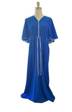 1970s Vanity Fair Long Robe Dress Night Gown Size Small Fleece
