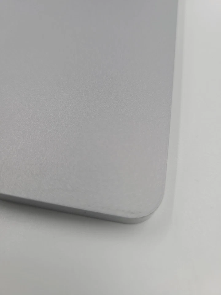 Microsoft Surface Book 2 i7-8650U 1,9 GHz 8 GB Ram 256 GB SSD Win 11 Pro GeForce Foto 4 de 4