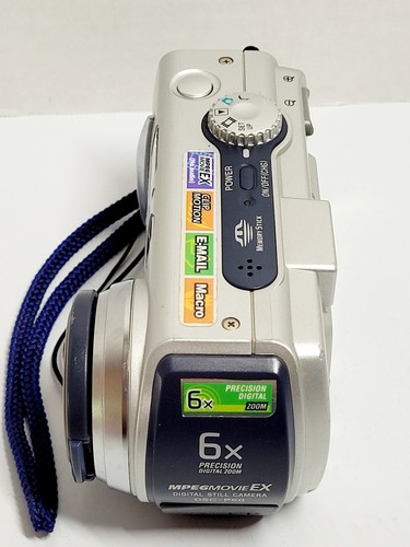 Sony Cybershot DSC-P50 2.1MP Silver Digital Camera NOT WORKING NO ACCESSORIES - Picture 3 of 8