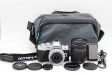 OLYMPUS OM-D E-M10 Mark III EZ Double Zoom Kit Silver 522829