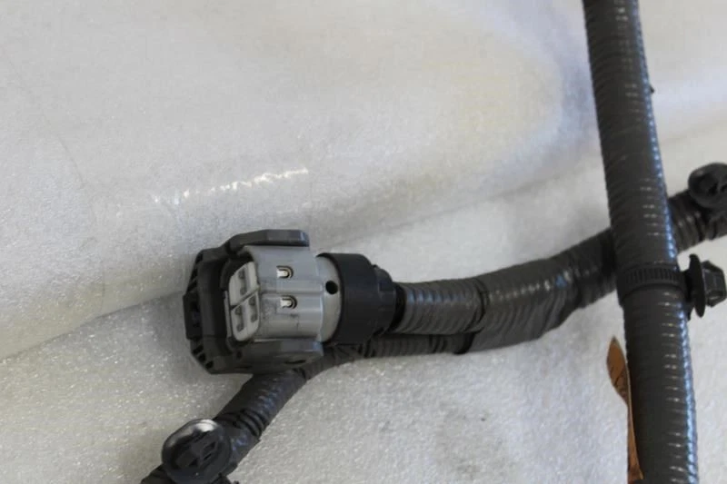 Arnés de cableado Lexus GS350 2013 2014 2015 sala de motores 82113-30710 Foto 3 de 4