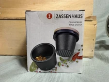 Zassenhaus Cast Iron Spice Grinding Set with Beechwood Lid, 3" Grinder, Black