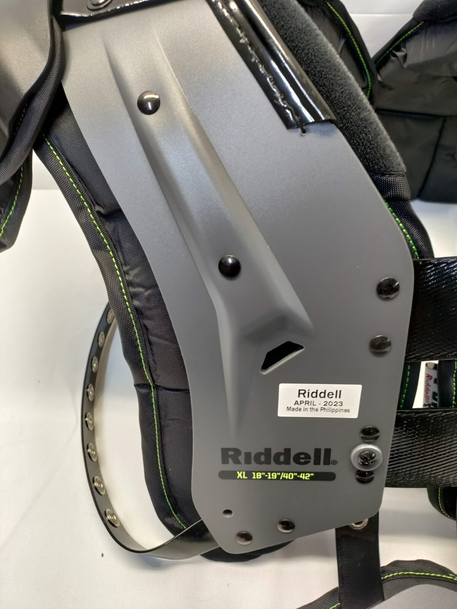 Riddell Power Amp Football Shoulder Pads With Backplate