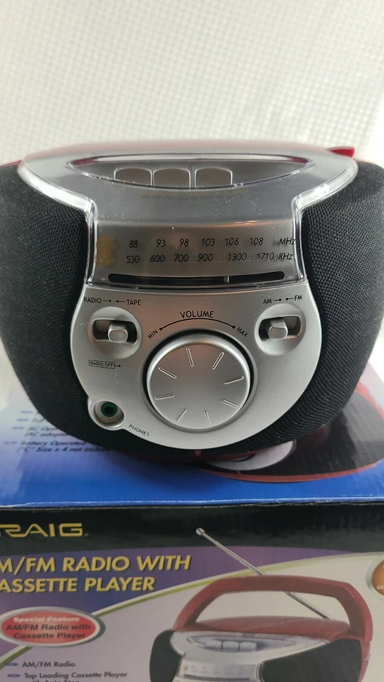 Vintage Craig Portable AM/FM Radio  Cassette Player Model CPC3407 In Box  - Image 3 of 4