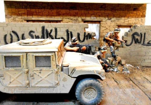 DIORAMAS PLUS 23 1:35 (8"x10") Baghdad Breakdown Iraqi Street Scene