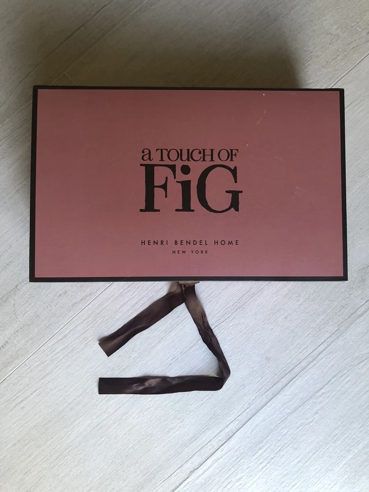 HENRI BENDEL FIG CANDLE SEALED 9.4 OZ GLASS With ONE OF A KIND LARGE FIG BOX D/C - Image 4 of 4