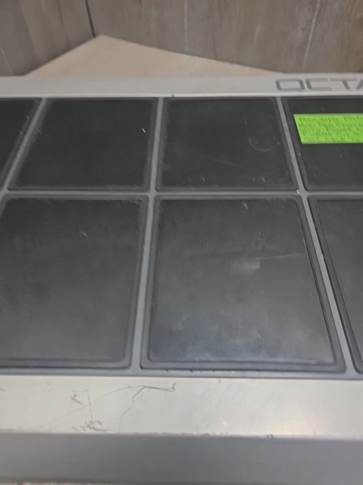 Roland Octapad II PAD 80 MIDI Pad Controller (Turns On Not Fully Tested) - Image 4 of 4