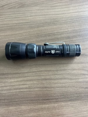 Surefire Digital U2 Ultra Variable Output Tactical LED Flashlight (Discontinued)