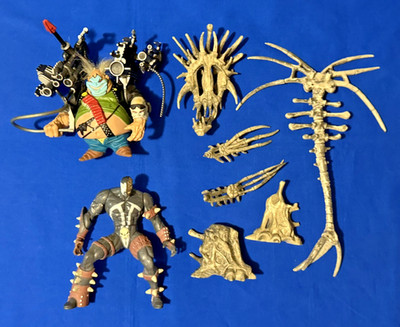 Spawn Series 4 Figure 1996 Exo Skeleton Spawn & Clown II Complete McFarlane Toys