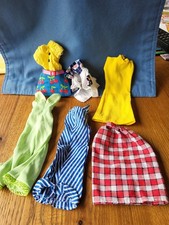 Barbie/Clone Vintage Kleider Konvolut ,guter Zustand mit kl. Makel