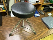 Excel 3 Leg Double Braced Drum Throne - Round Top