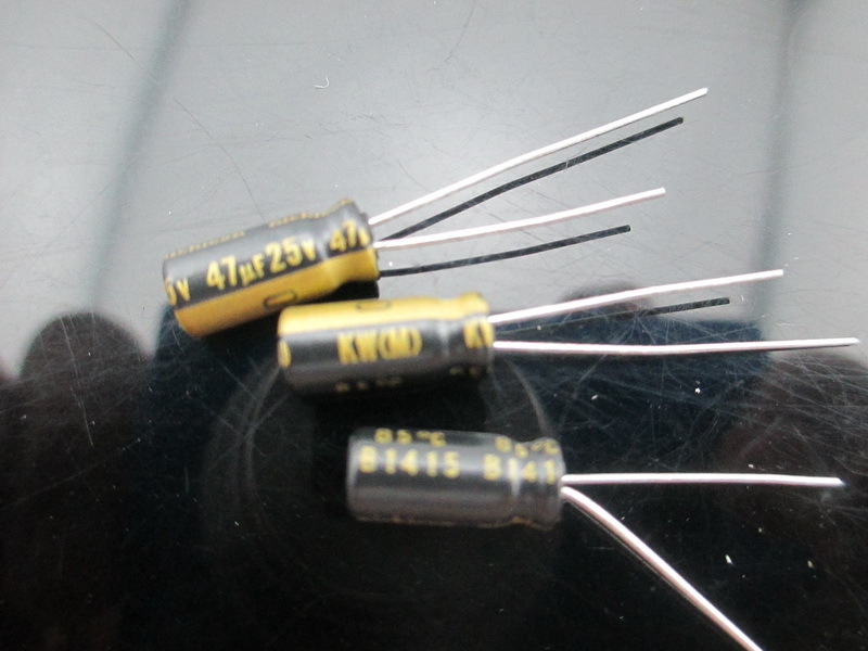 UFW1E682MHD - Audio Electrolytic Capacitor 6800uF 25V 18x35,5mm