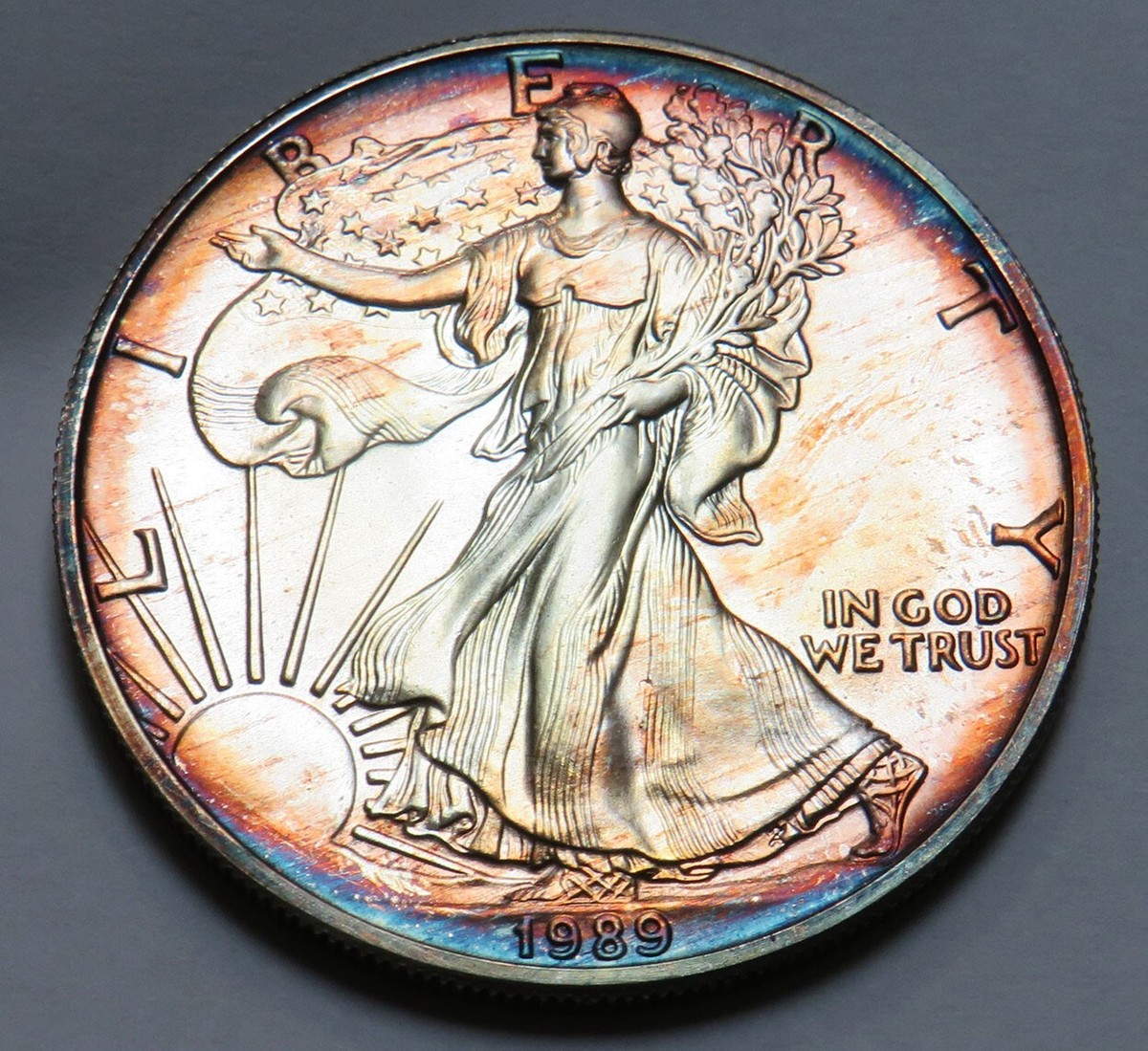 1989年 アメリカンイーグル☆シルバー☆レインボートーン 1989 American Silver Eagle .999 Fine Silver Dollar Uncirculated US