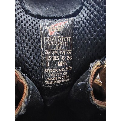 Red Wing ASTM F2413-11 Size 11.5 Waterproof Steel Toe Vibram  display picture 1