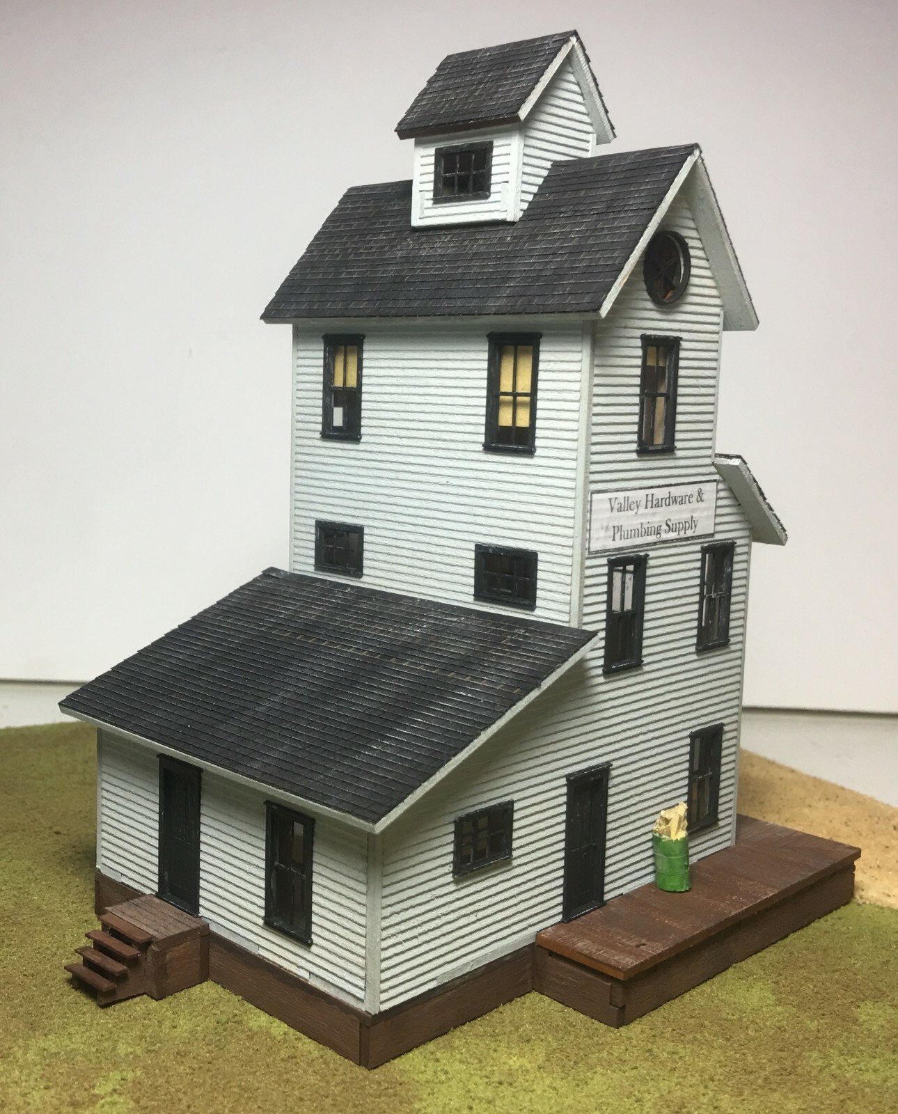 Picture 1 of 4