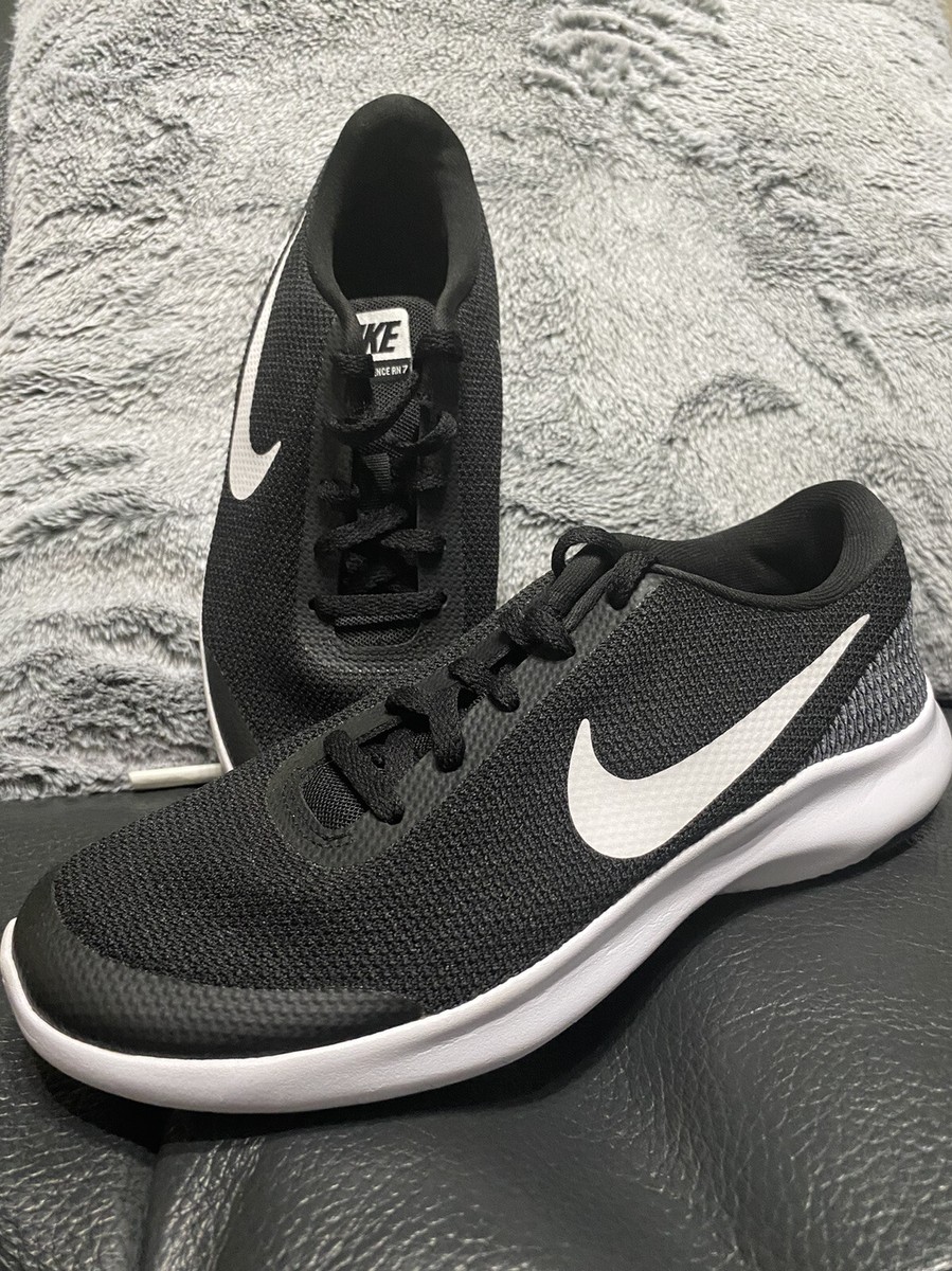 Size 6W Nike Flex Experience RN Black New Without Shoe Box