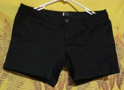 Volcome Size 3 Womens Shorts Low Risen Casual Black 16 Inch Waist