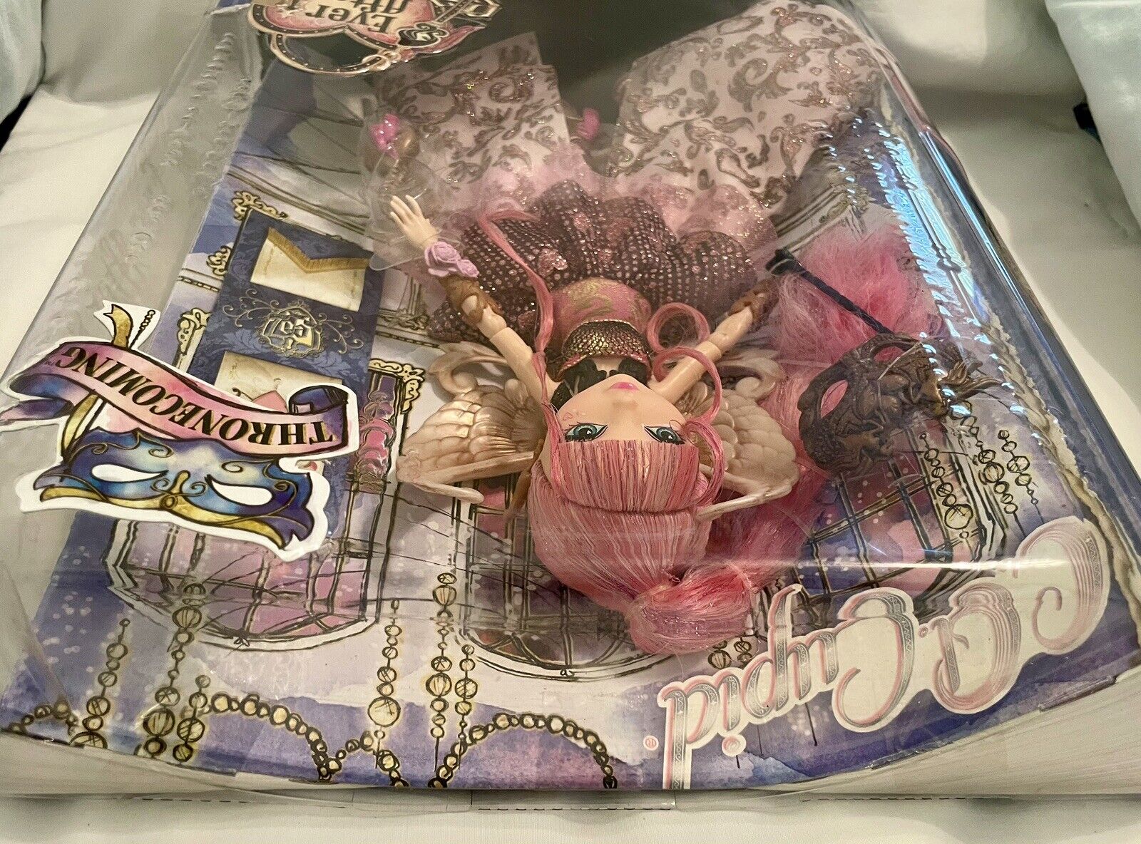 Rare EVER AFTER HIGH THRONECOMING CA CUPID DOLL - New Sealed 