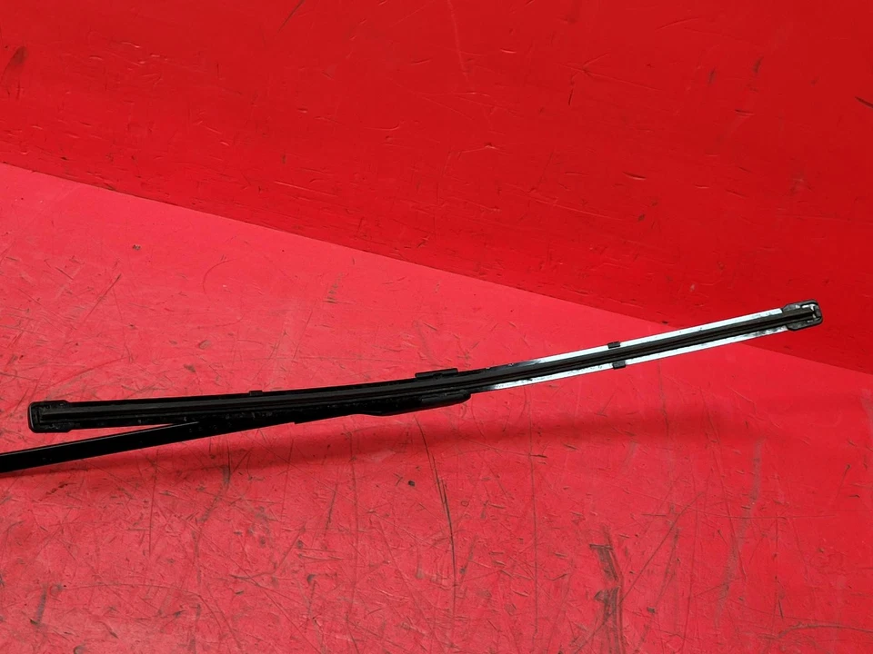 Brazo limpiaparabrisas delantero derecho audi e-tron gt quattro cupé 4 puertas Foto 4 de 4