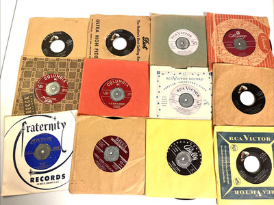 Lot Old 45's Records 45 rpm Mixed Genres Millie Weitz Chet  Atkins Ames Bro MORE