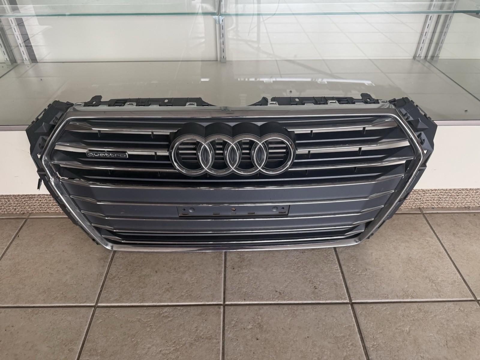 2018 2019 Audi A4 Quattro Front Grill Assembly 8W0-853-651-BR-SJZ OEM 3388