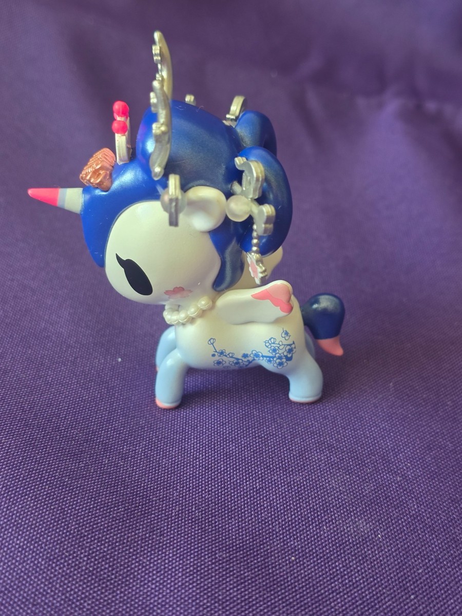 【yadokarinoki 】TORQREX UNICORN Tokidoki Yoshino Cherry Blossom Metallico Unicorno Sakura 3 Inch