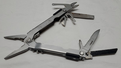 Gerber MP600 Multi Tool - 14 tools, Stainless steel Made in USA - NO SHEATH