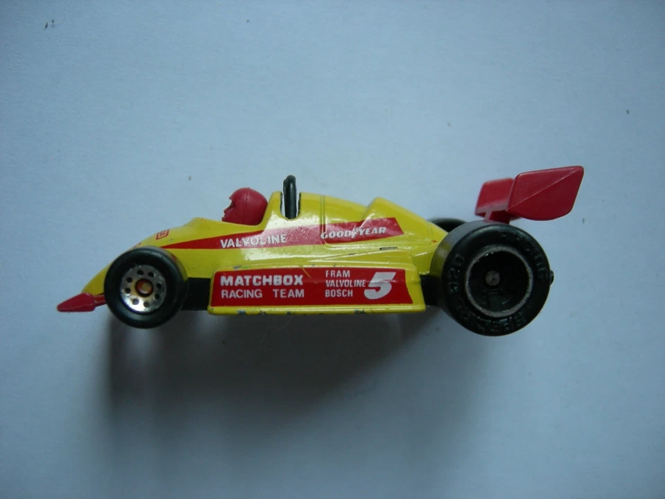Matchbox F 1 Racer 1984 Modellauto 1:55 unbespielt - Bild 3 von 4