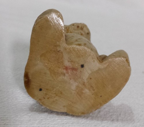 Hand Carved Teddy Bear Sitting w/ Neck Bow Gray Stone Animal Statue Figure - Picture 8 of 11