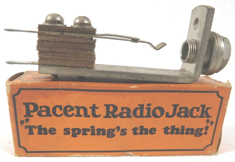 Vintage Pacent Radio Jack – No. 61 – Regular Single Open Circuit Movable Nipple