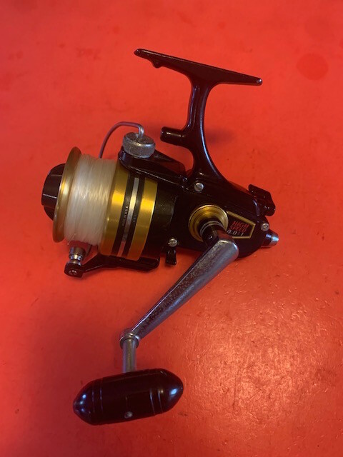 ペン　650SS VINTAGE PENN SPINFISHER 650SS SPINNING REEL WORKS GREAT L