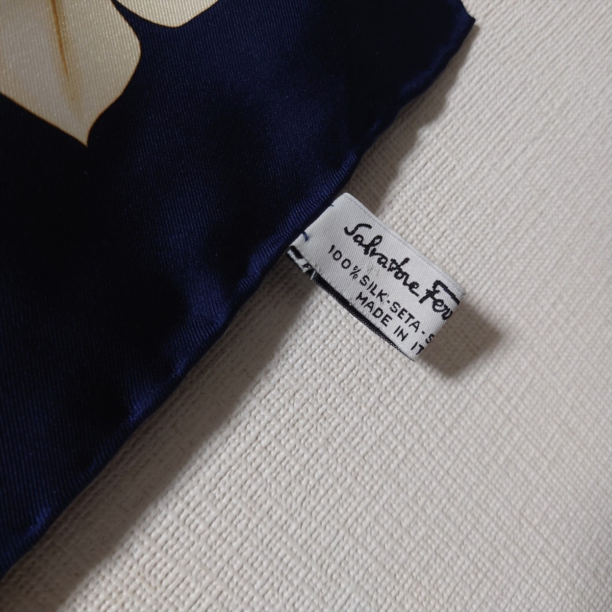 Salvatore Ferragamo large scarf silk 86cm 33″ square flower navy