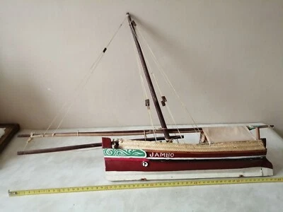 BATEAU CANOT Voilier du KENYA artisanal ancien - Photo 1/3