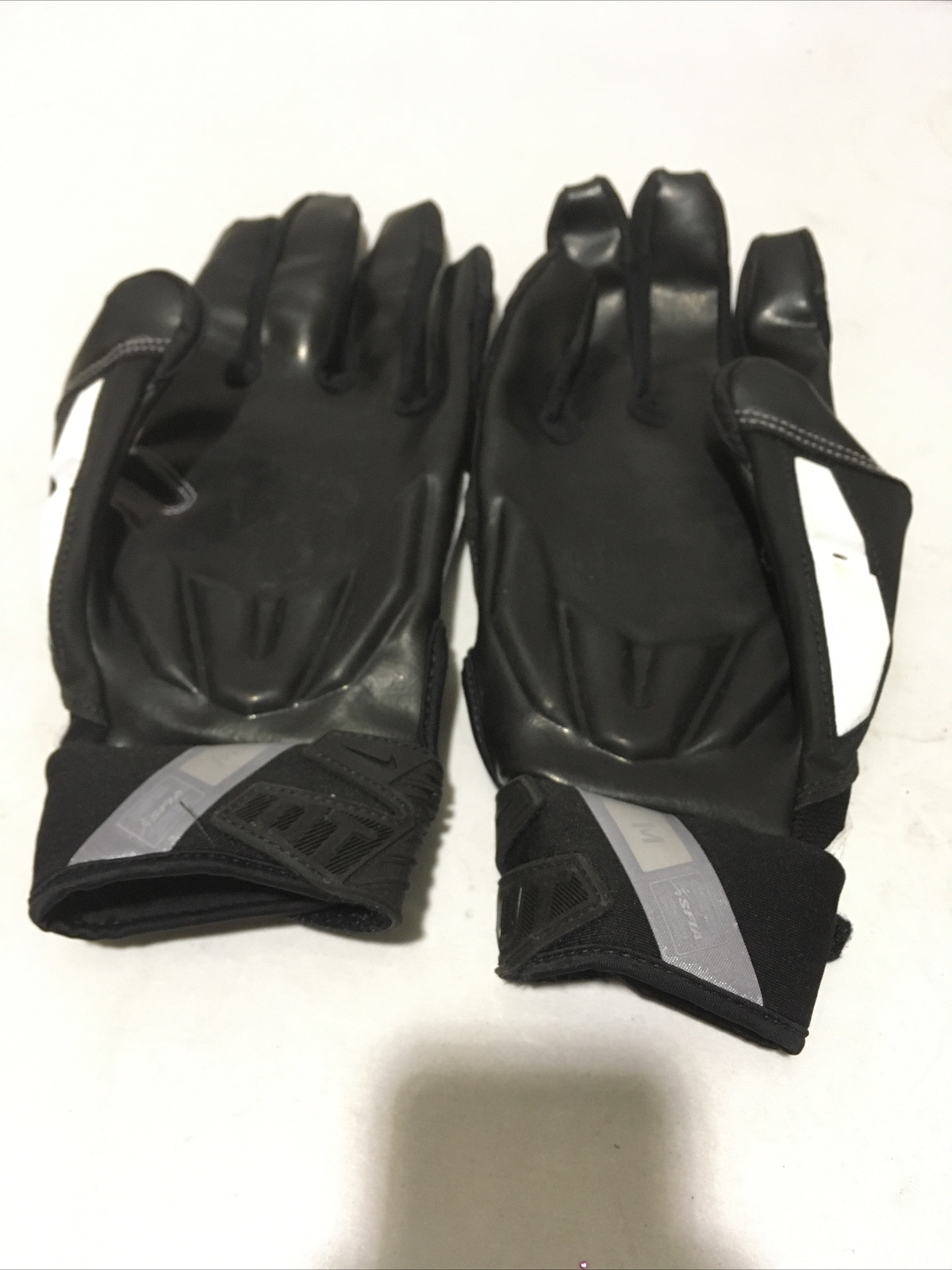 Nike Football Gloves Black Size Medium eBay