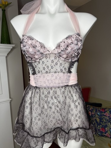 Body Lingerie (Teddy) Victoria's Secret En Dentelle Rouge - Taille 36D - Neuf Avec étiquettes (NWT)