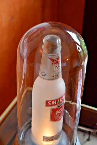 SMIRNOFF DRY ICE LIGHT UP BAR FONT/MANCAVE/HOMEBAR G345 - Picture 5 of 9