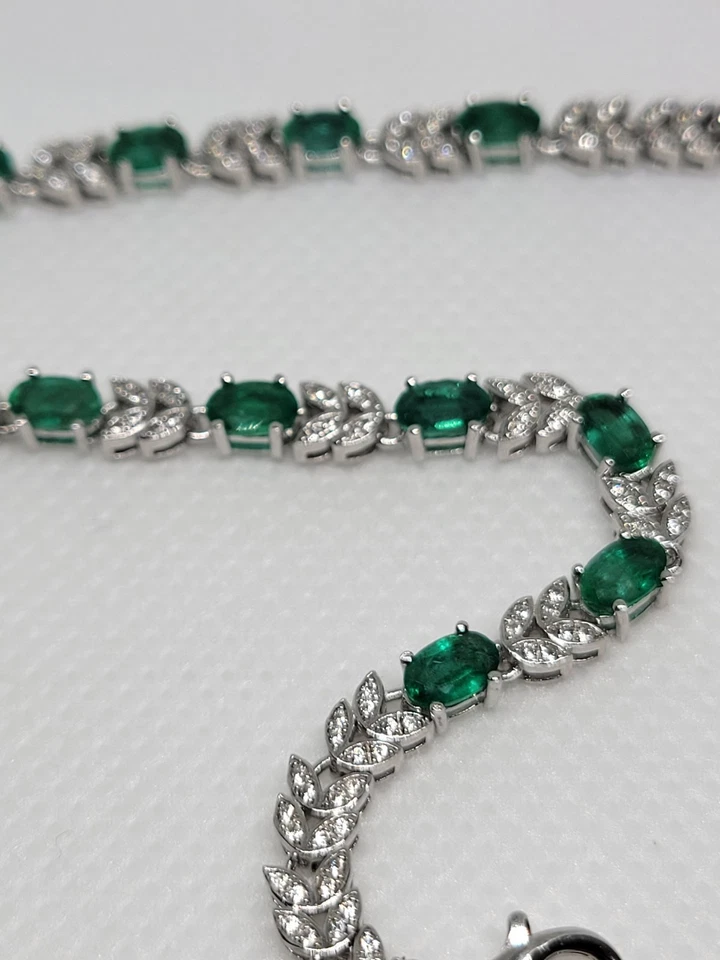 2.82 克拉天然正品生动绿眼清洁翡翠手链 7.07 G — 第 2/4 张图片