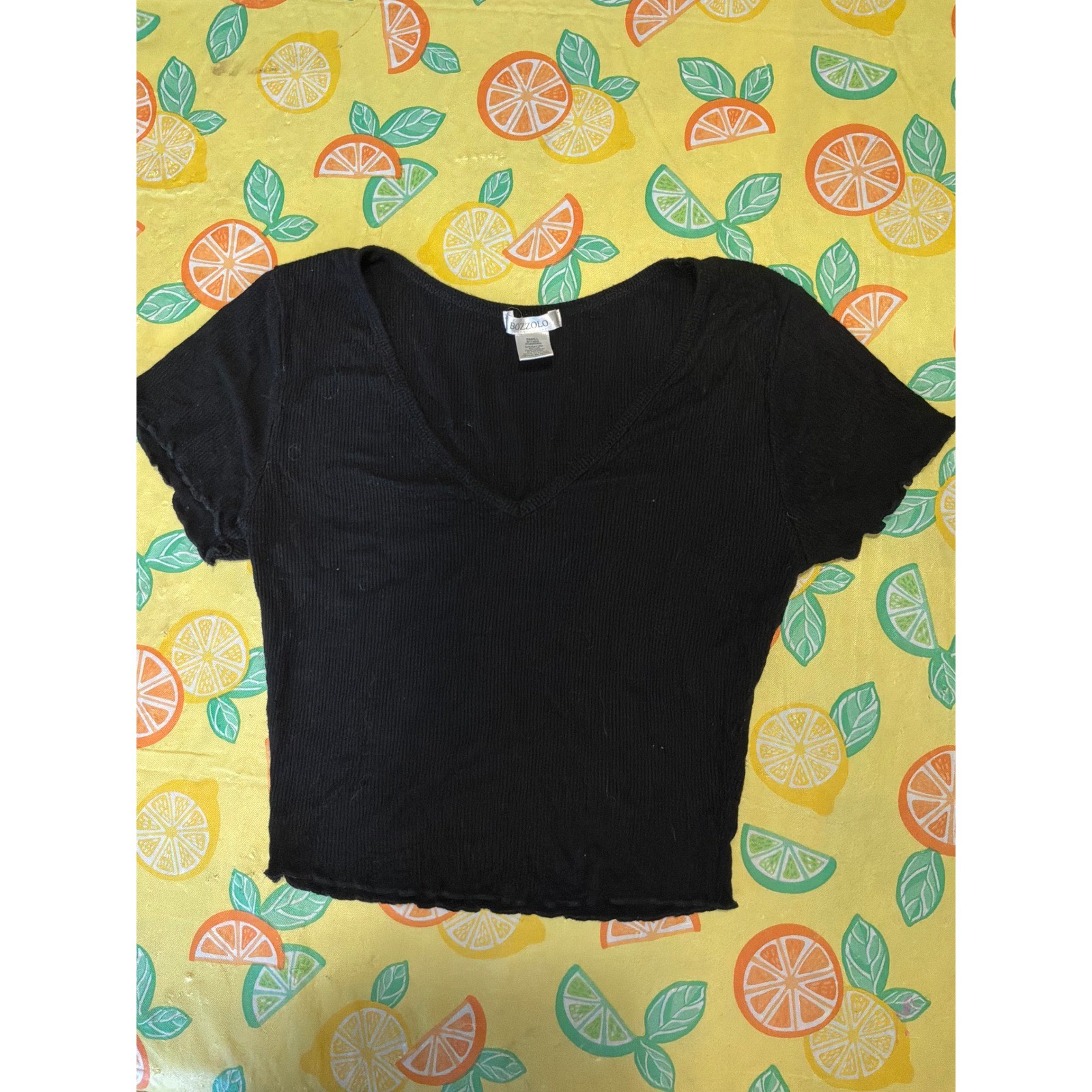 Y2K Womens Bozzolo Ribbed V-Neck Lettuce Hem Crop Top Small Black