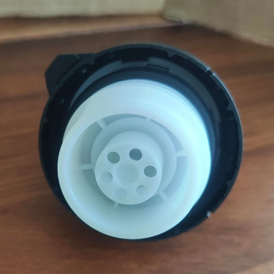 Tapa de llenado de combustible de gasolina nueva para Honda Accord Fit Civic CR-V Odyssey Pilot HR-V Acura Foto 3 de 4