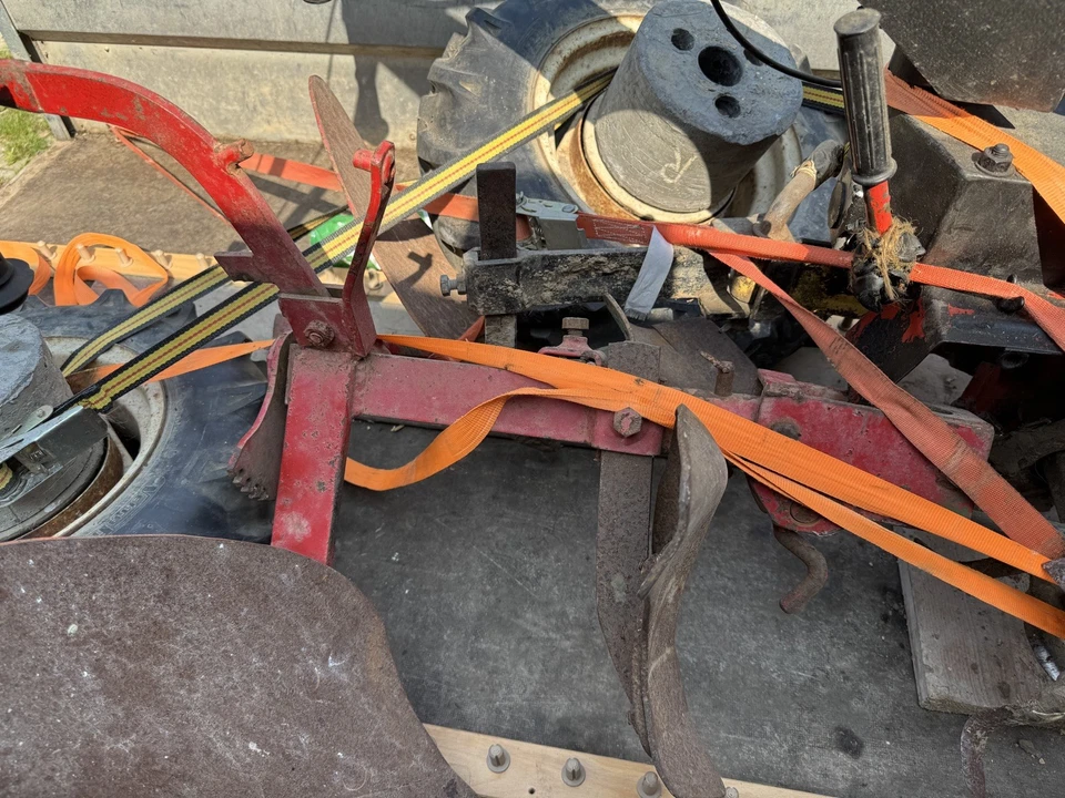 Einachsschlepper Gartenhacke 197 cm³ 7 PS mit Pflug, Rädern, Kupplung - Bild 2 von 4