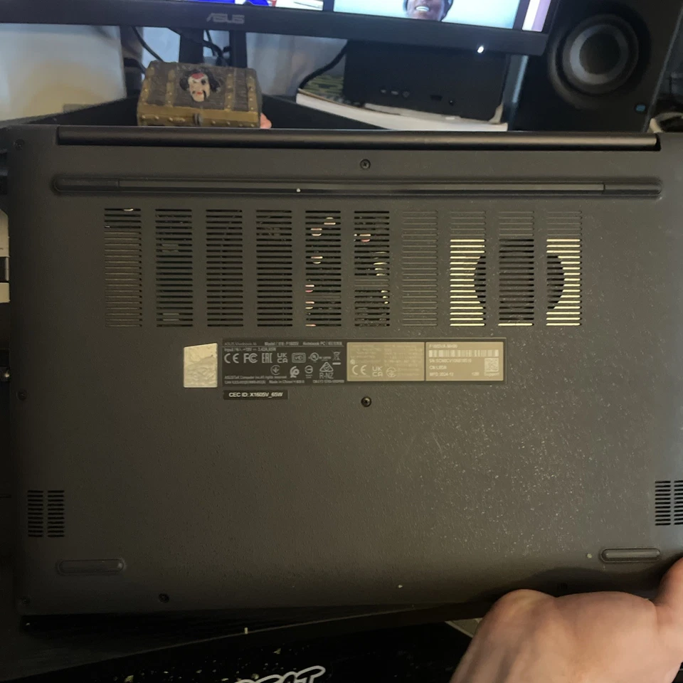 Portátil ASUS Vivobook 16: Intel Core i9-13900H, 32GB RAM, 1TB SSD, 16" Full HD+ Foto 2 de 4