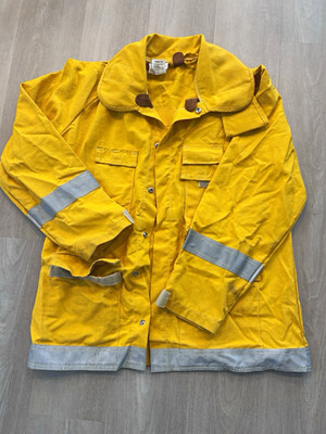 Forestry Suppliers Nomex IIIA Wildland Firefighter Jacket Large NFPA 1977 USA