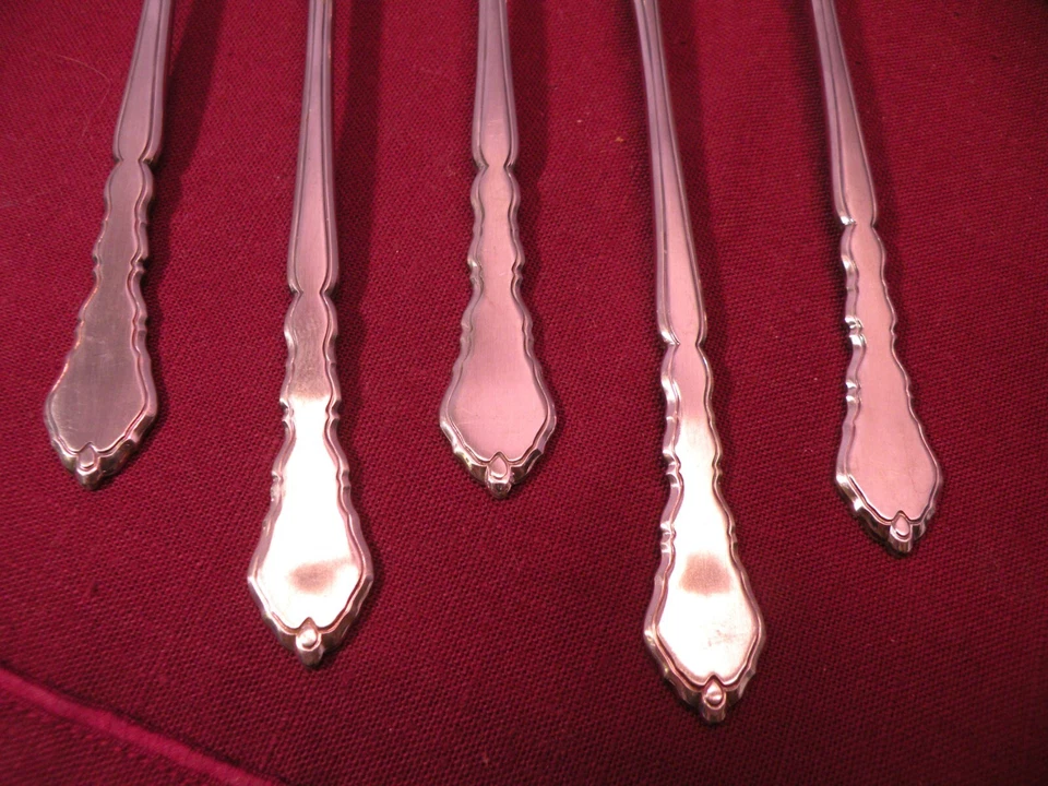 Set Of 5 Oneida Stainless Royal Chippendale Iced Tea Spoons 7 1/2" - Image 3 of 4