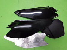 Yamaha DT125X DT125R DT125RE Side Fairing Set With Heat Protection Black