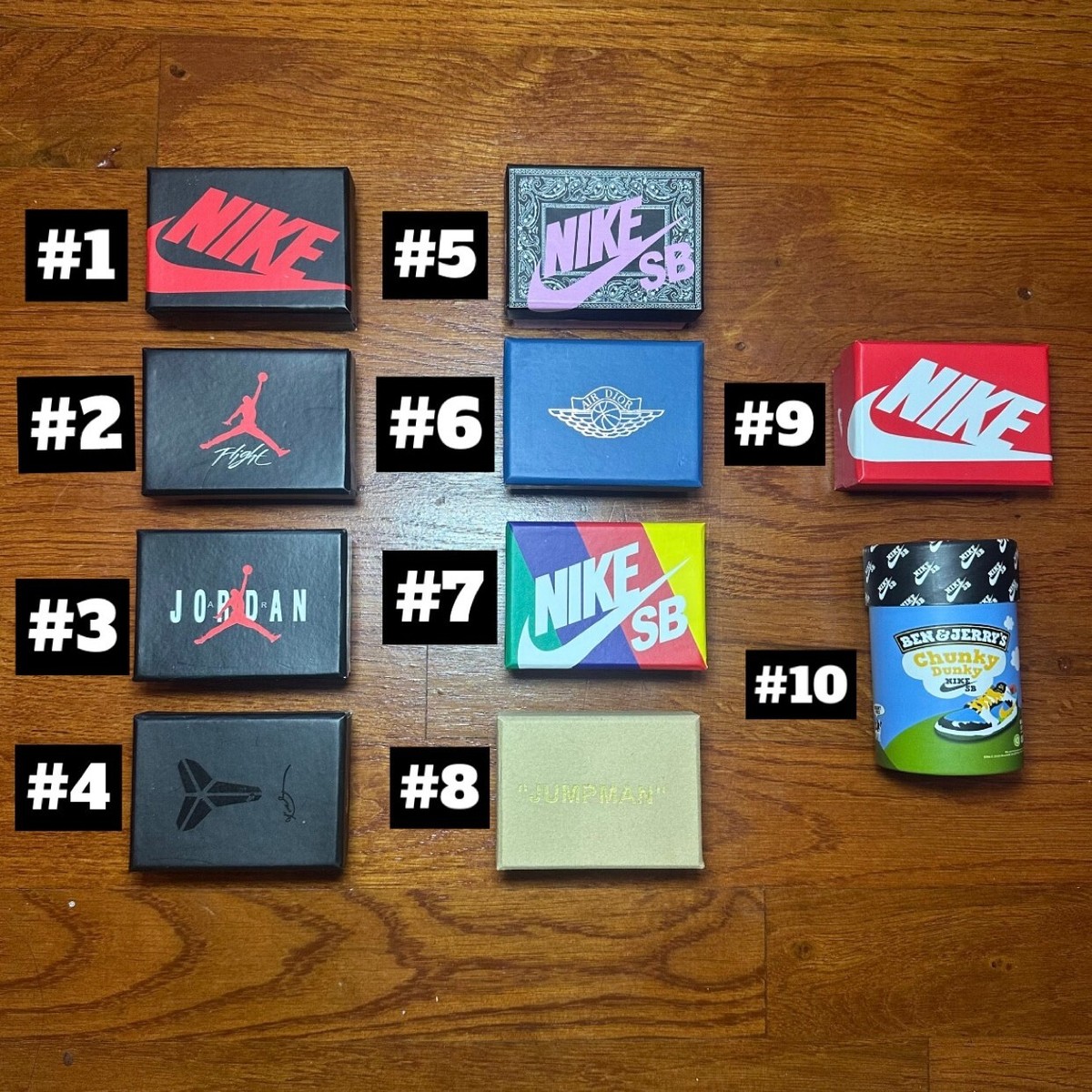 Back to the Future Air MAG Mini Sneaker Keychain and Shoe Box