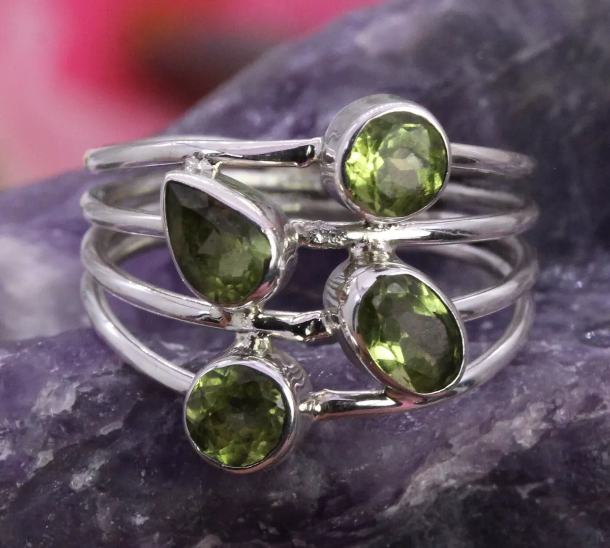 Sterling silver peridot best sale ring