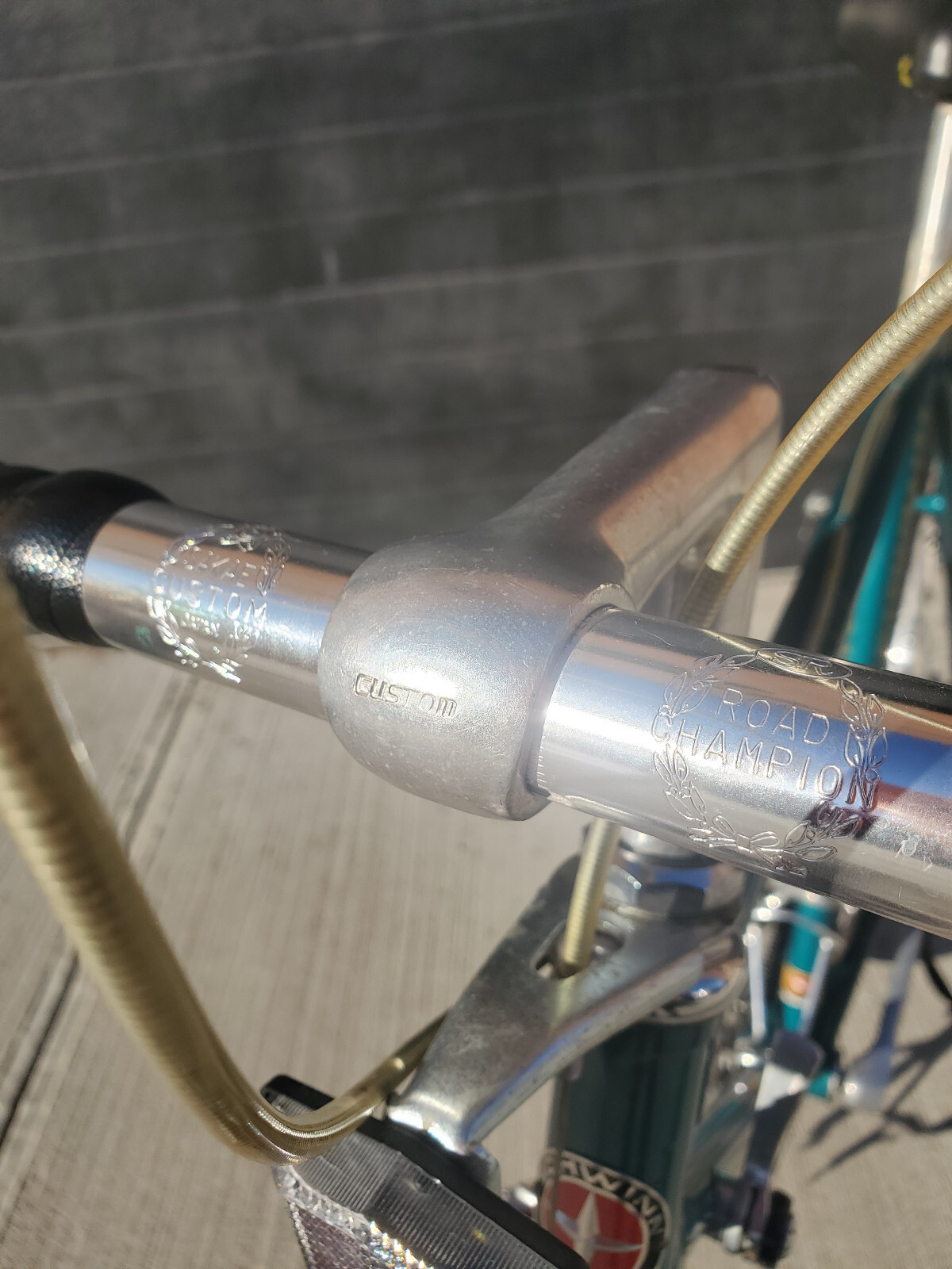 1988 Schwinn Voyageur - Grail Level Vintage Lugged Touring Bike