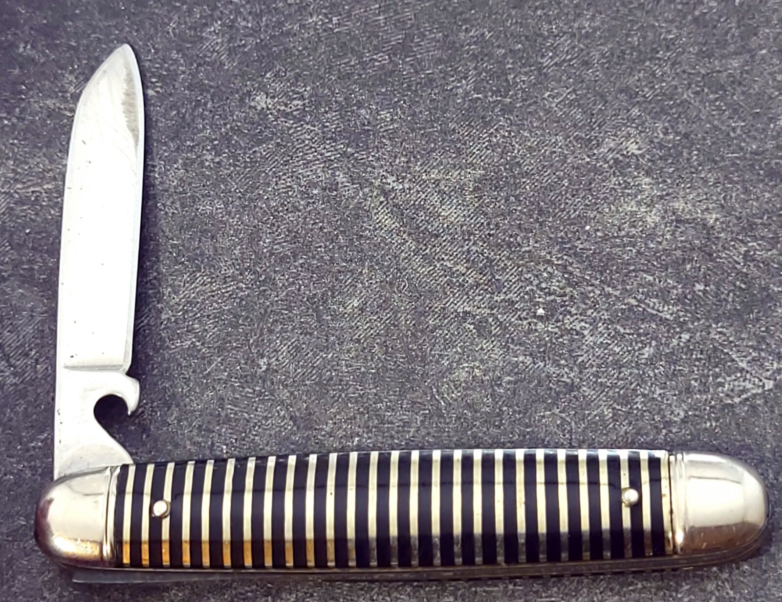 Hammer Brand Knife Made In Usa By Imperial Trick Mystery Striped